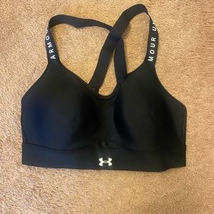 Women’s BRAND NEW Black Under Armor Sports bra